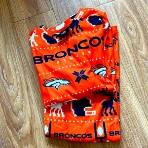 NWOT Denver Broncos Christmas Pajamas
